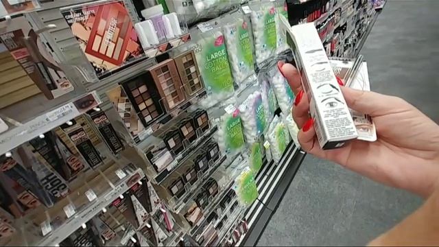 США. Косметика в аптечном магазине. Дали купоны. смотреть онлайн