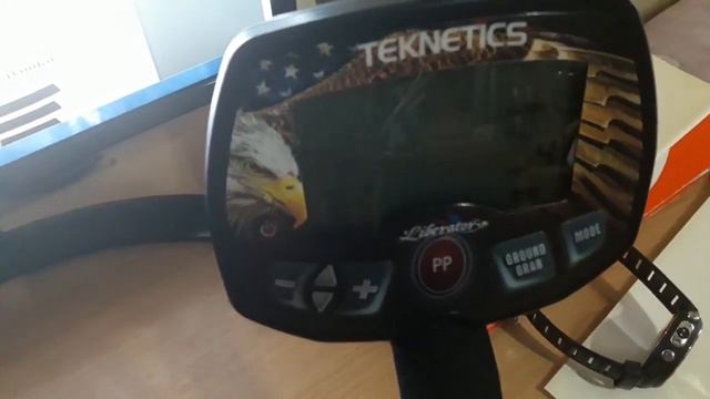 Металлоискатель Текнетикс Либератор - 1