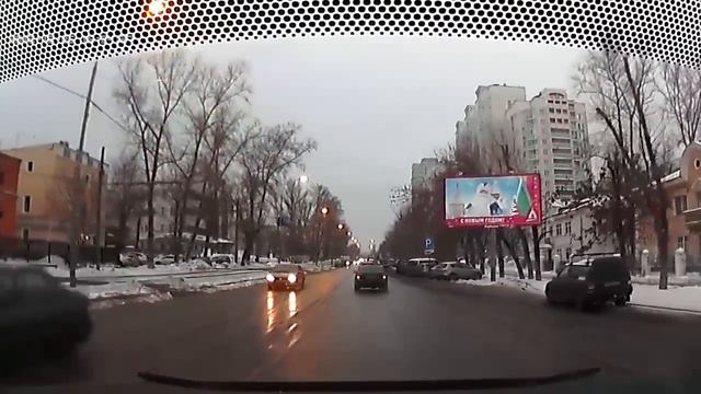 Регистратор в зеркале заднего вида ERGO ER440DVR смотреть онлайн