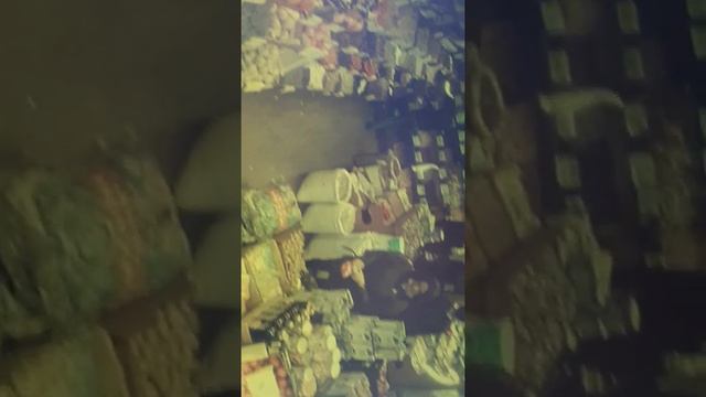 воры в Иркутске молодая женщина Как воруют фисташки смотрите полный пакет