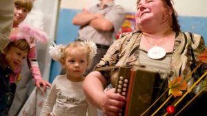 Здравствуйте, гости. исп. Виктор Королёв