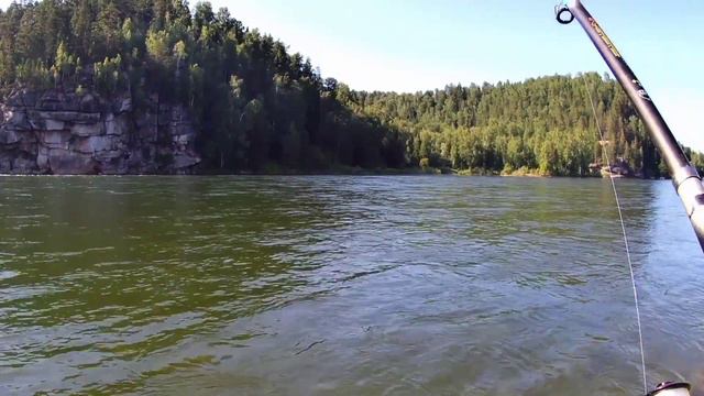 Рыбалка на реке Бия 👆. Ловля хариуса. смотреть онлайн