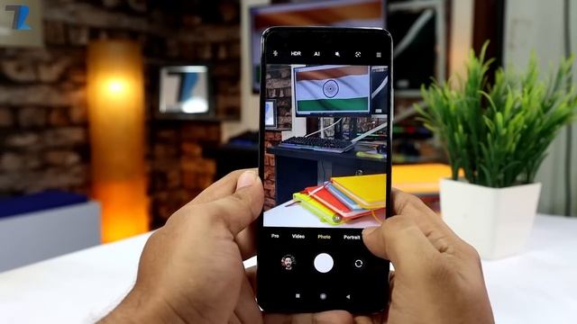 Mi 10i vs Moto g 5G - Display,Performance,Camera,Battery,Design & More смотреть онлайн