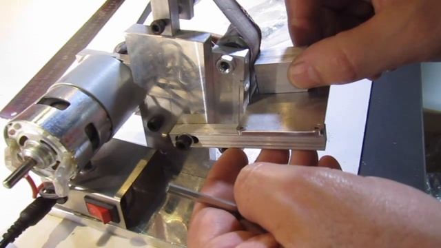 Mini belt sander 20mm by KKMoon