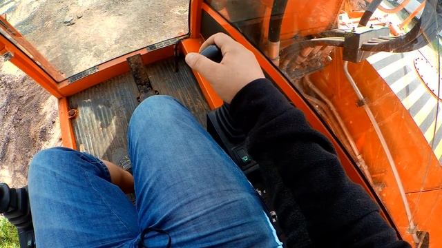 КАМАЗ 65111, экскаватор UDS 114 золотая ручка ) смотреть онлайн