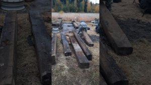 построил эстокаду на быструю руку из жд шпал.