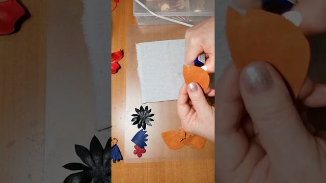 Бульки для цветов. Как работать булькой 3мм. красивый листик и лепесток из кожи смотреть онлайн