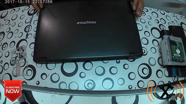 как разобрать Emachines e728-452g25mikk / How to parse emachines e728-452g25mikk смотреть онлайн