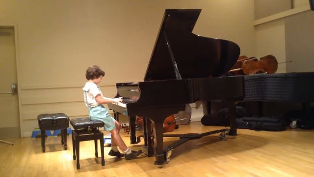 Beethoven Rondo in C Major Op. 51 No. 1 Sasha Grossman, piano. смотреть онлайн