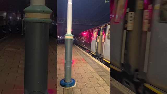 class 67 storms out of piccadilly with 2 tone смотреть онлайн