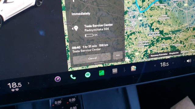 Тесла Модель 3 2021 лонг рейндж зимний челлендж: автобаном с зарядкой быстрее Гугля?