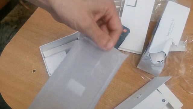 Unpacking Redmi Note 11 Pro 5G смотреть онлайн