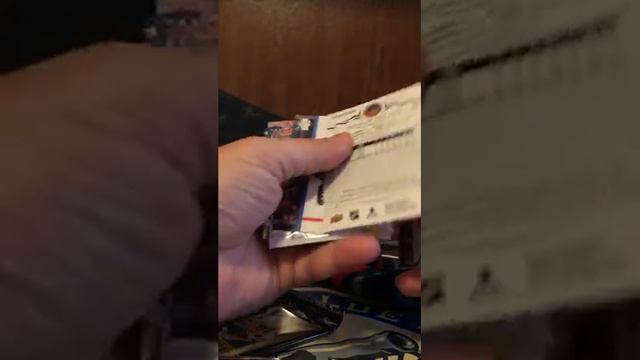 2019-20 Upper Deck series 1 Clear Cut Trios pull смотреть онлайн