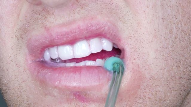 Dentist Exposes PHILIPS SONICARE AIRFLOSSER!! Does Airfloss Work To Replace Waterflossers & Floss! смотреть онлайн
