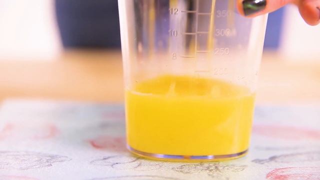 Свежевыжатые соки. Как сделать сок в домашних условиях | herebuy.ru смотреть онлайн