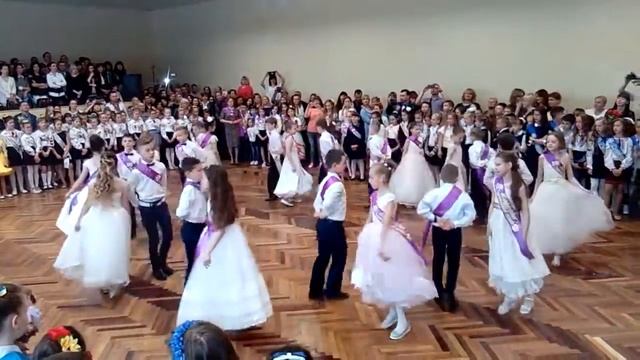 Выпускной вальс. 25 школа 4-Б класс. смотреть онлайн
