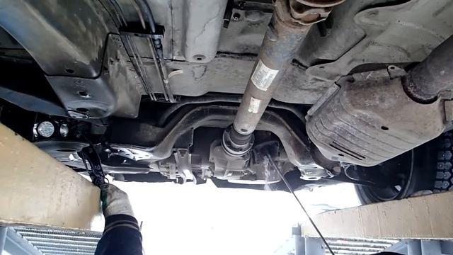 Ford Escape 2.3 removing the first catalyst смотреть онлайн