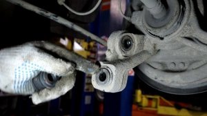 Замена задних сайлентблоков на Рено Дастер