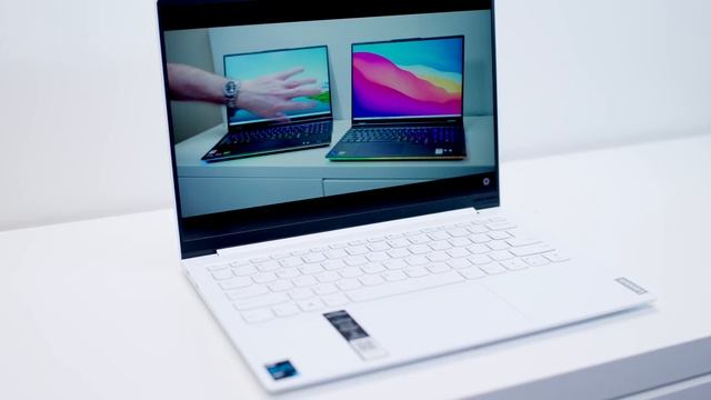 You wont believe what I do to this Laptop | Lenovo Yoga Slim 7i Carbon 13" Review смотреть онлайн