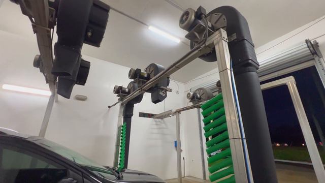 Mint Eco Car Wash West Palm Beach (Golden Lakes Blvd) - 4K Inside & Outside Perspectives смотреть онлайн