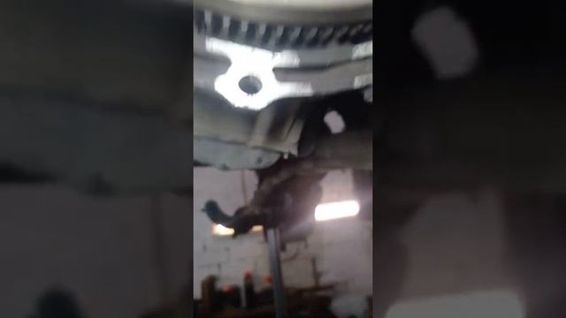 новое сцепление говорит нам клиент. вот так ремонт сцепления тойота королла робот. смотреть онлайн