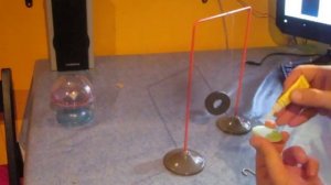 Крутильные весы своими руками