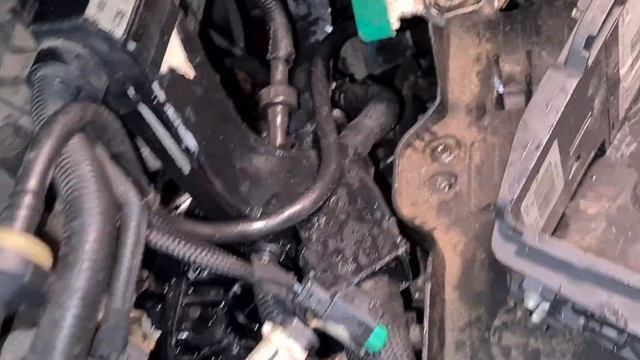 Замена термостата в Peugeot 308 1.6 бензин смотреть онлайн