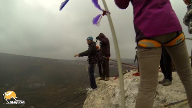 Леша 5 грот Качи-Кальона роупджампинг в Крыму с командой Скайлайн смотреть онлайн