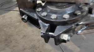 Сваекрут. Самоходная установка для закручивание свай.