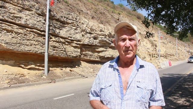 Геологи предупреждают. Возможны камнепады и обрушения стен. смотреть онлайн