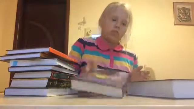 Типы Людей во время чтения книги Уууу смотреть онлайн