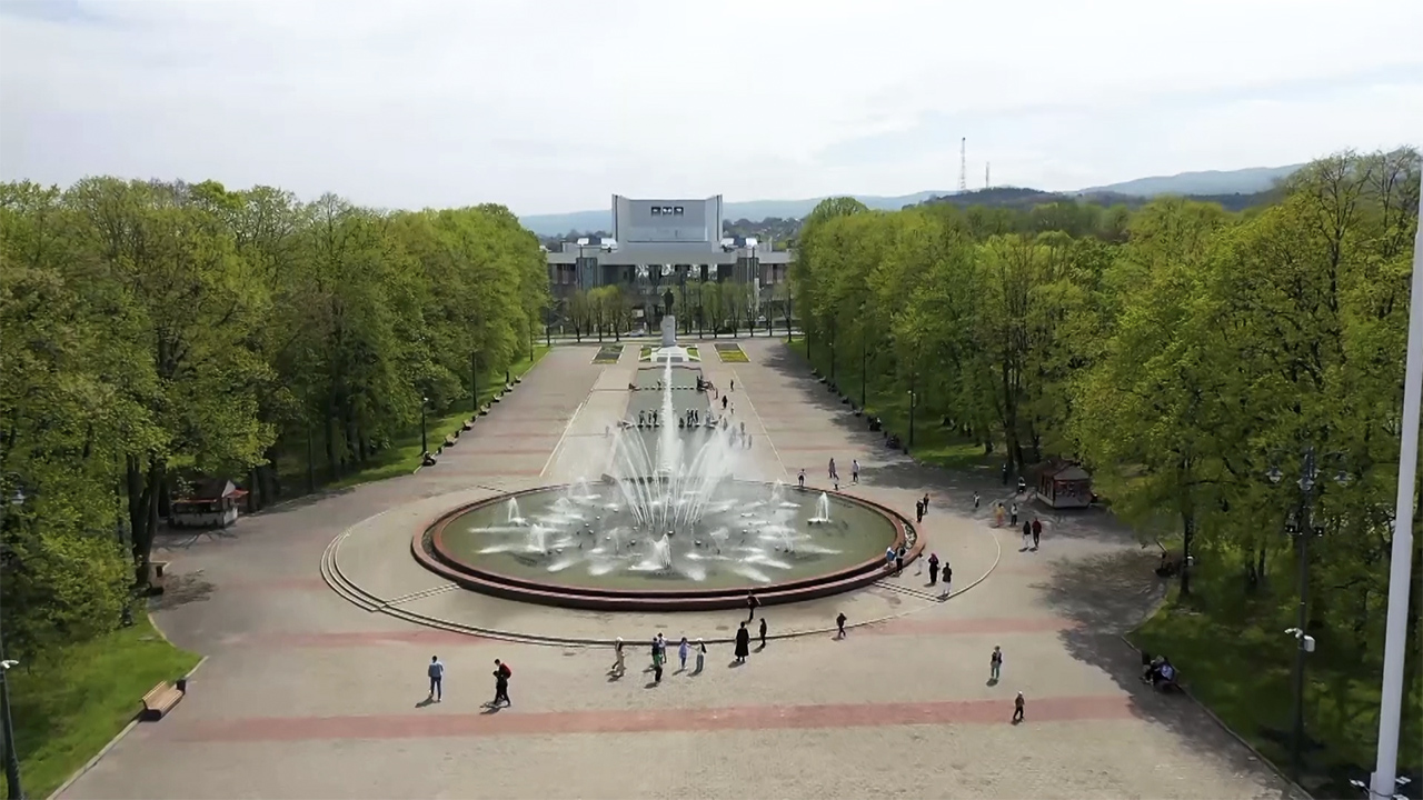 Сегодня в Нальчике стартовал сезон фонтанов смотреть онлайн