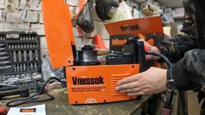 Самый лучший сварочный полуавтомат Vniissok MIG-180?  Варю первый раз и без газа #сваркабезгаза