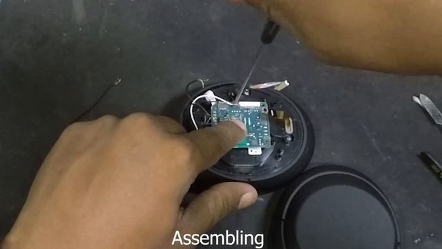 Sony WH-1000XM4 I Noise Cancelling Issues I Garbage QC | awful crackling | Static noise repair смотреть онлайн