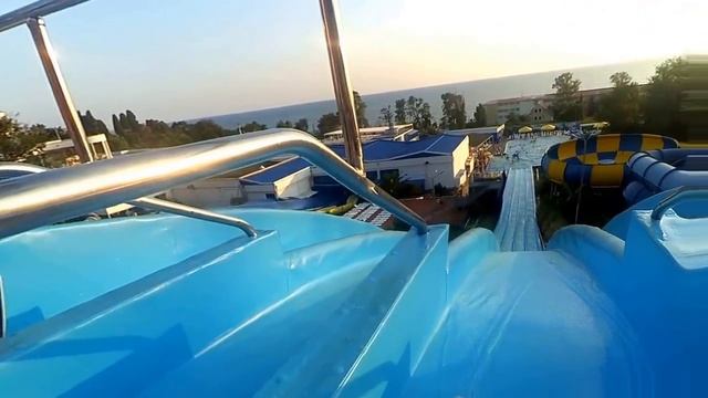 Самая высокая горка АкваЛоо смотреть онлайн