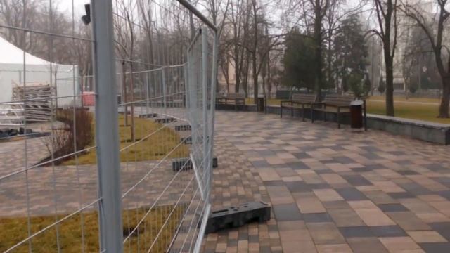 Мариуполь Каток Театральный сквер Драмтеатр Подготовка смотреть онлайн