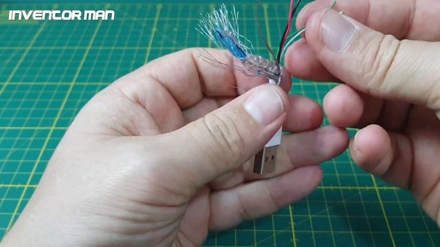 Plastik Şişeden Basit El Feneri Nasıl Yapılır смотреть онлайн