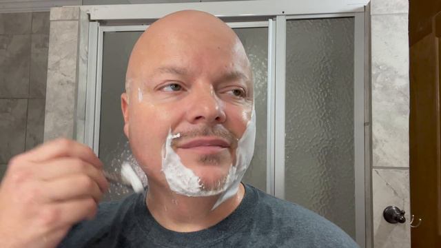 Soap Commander Respect, RazoRock Hawk V3, Tricolor Brush, Essential Oil of Lime смотреть онлайн
