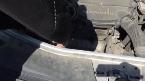 Замена свечей зажигания Renault Logan после 35 тысяч км и о качестве бензина