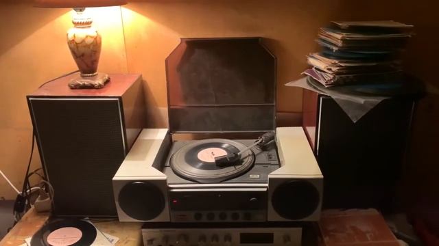 Майя Кристалинская - Одноклассники(Vinyl) Пластинка Live смотреть онлайн