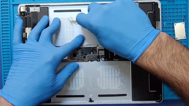 iPad Pro 12.9 (2017) Battery Replacemet #repair #apple #ipadpro смотреть онлайн