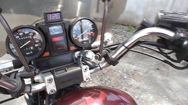 Обзор Honda VF750C Magna 1982-83. смотреть онлайн
