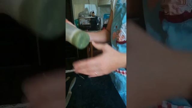 Кисель из киви, с кукурузным крахмалом! Готовим в большом миксере tupperware. смотреть онлайн