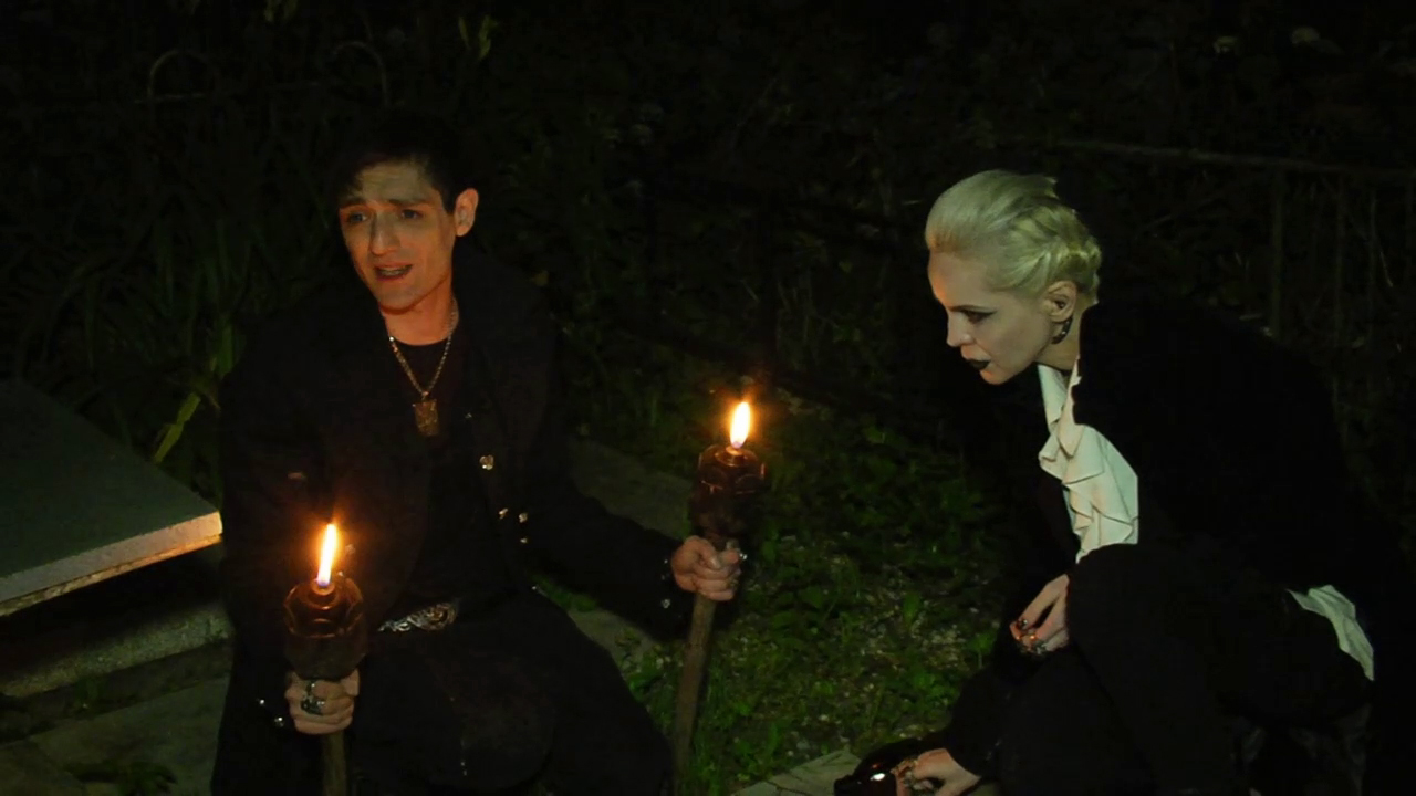 Экстрасенсы ведут расследование: Джулия Ванг и Александр Шепс - Тайна замка Шаакен (на кладбище) смотреть онлайн