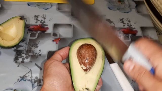 Как Быстро И Правильно Чистить Авокадо