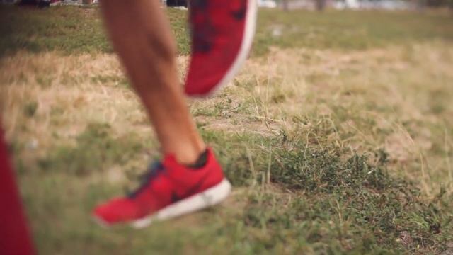 Icebreaker Games for Large Groups: the High Five Challenge смотреть онлайн