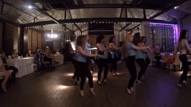 Bachata Lady's Style смотреть онлайн