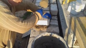Замес раствора для кладки и кладка кирпича новичком