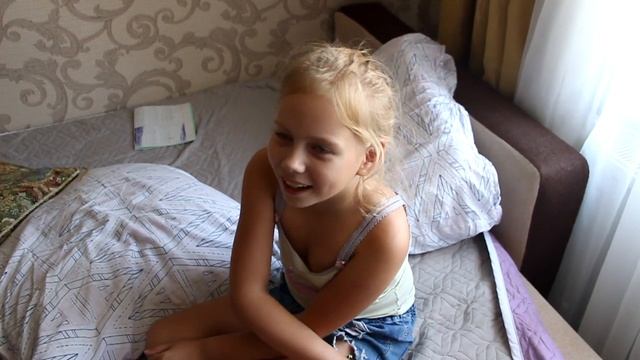 Алиса Fox | Учим таблицу умножения. (Неееет!!!) Столбик на 4 =) смотреть онлайн