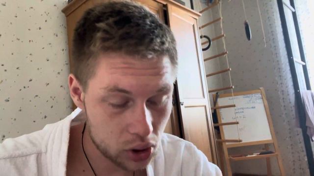 Укус пчелы и почему важно ложиться спать пораньше) смотреть онлайн